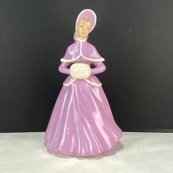 Vintage Holland Mold Victorian Lady With Muff Figurine - Picture 1 of 9